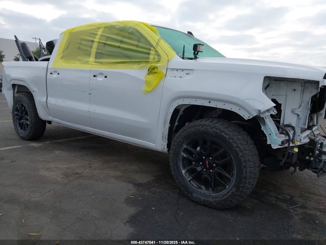 1GTPUAEK2PZ205831 GMC Sierra 1500 4wd Short Box Pro