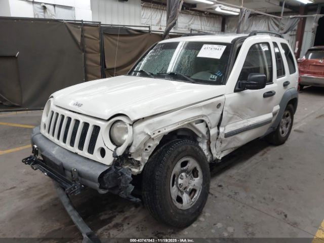 2005 JEEP LIBERTY 1J4GL48KX5W545821 Photo 1