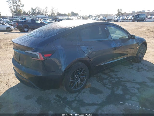 2025 TESLA MODEL 3 5YJ3E1EA1SF058774 Photo 3