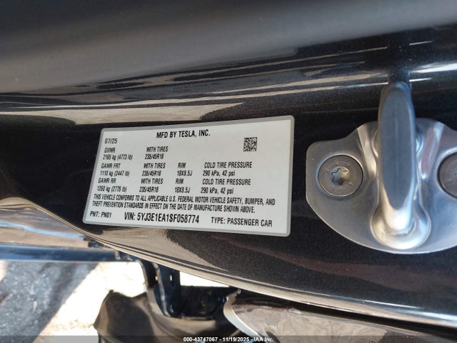 2025 TESLA MODEL 3 5YJ3E1EA1SF058774 Photo 8