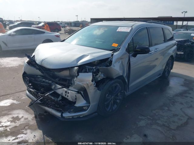 2022 TOYOTA SIENNA 5TDXRKEC7NS112866 Photo 1