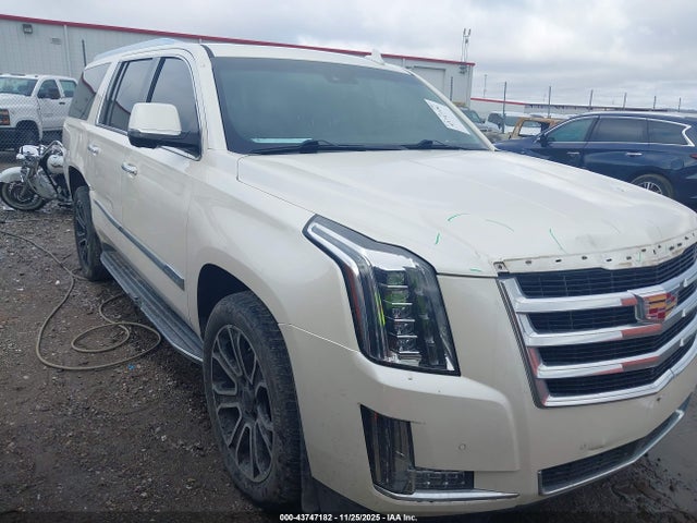 Продажа на аукционе авто 2015 Cadillac Escalade Esv Luxury, vin: 1GYS3SKJ3FR700627, номер лота: 43747182