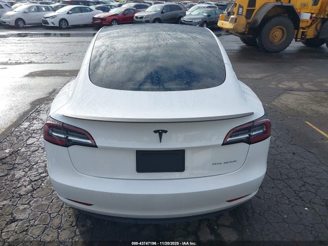 Продажа на аукционе авто 2022 Tesla Model 3 Long Range Dual Motor All-wheel Drive, vin: 5YJ3E1EB5NF166165, номер лота: 43747196
