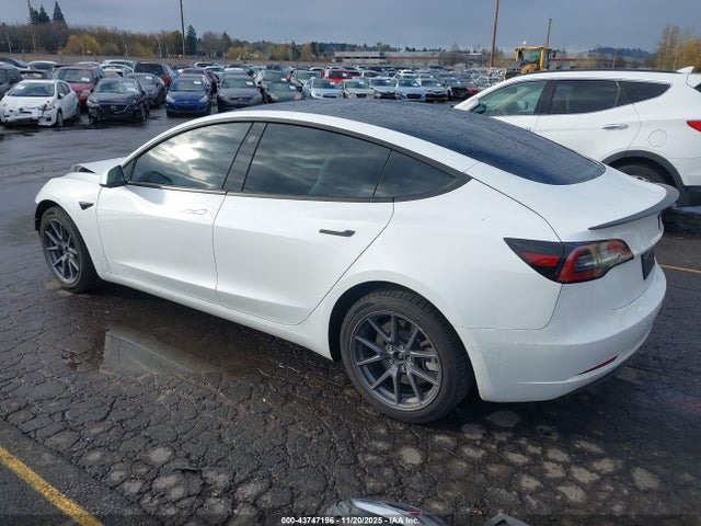 Продажа на аукционе авто 2022 Tesla Model 3 Long Range Dual Motor All-wheel Drive, vin: 5YJ3E1EB5NF166165, номер лота: 43747196