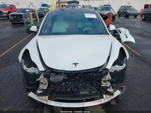 Продажа на аукционе авто 2022 Tesla Model 3 Long Range Dual Motor All-wheel Drive, vin: 5YJ3E1EB5NF166165, номер лота: 43747196