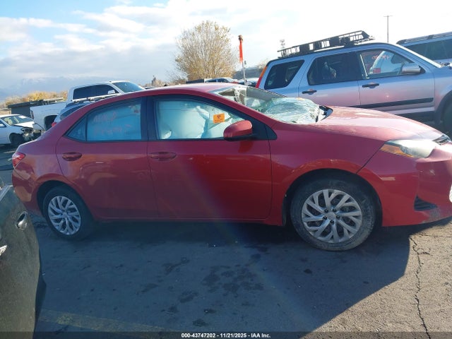 Toyota COROLLA LE 2017 5YFBURHE9HP670181 Image 13