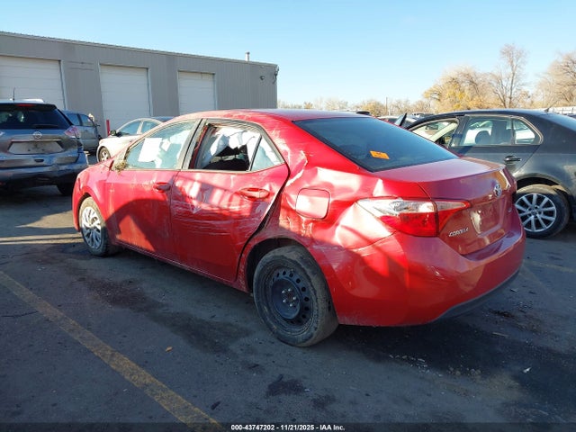 2017 TOYOTA COROLLA 5YFBURHE9HP670181 Photo 2