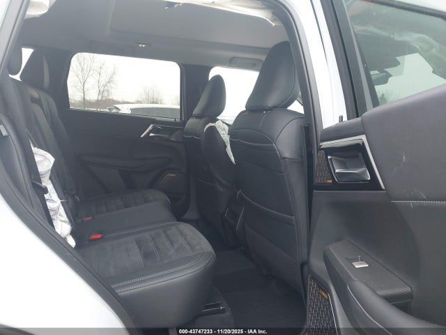 2025 MITSUBISHI OUTLANDER JA4J3VA89SZ049249 Photo 7