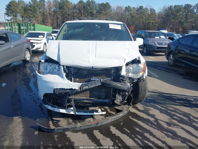 43747263 :رقم المزاد ، 2C4RC1BG7FR729903 vin ، 2015 Chrysler Town & Country Touring مزاد بيع