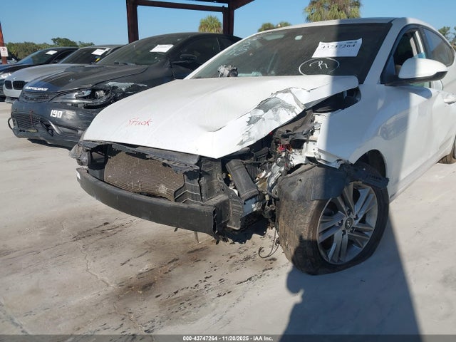 Продажа на аукционе авто 2020 Hyundai Elantra Sel, vin: 5NPD84LFXLH597263, номер лота: 43747264