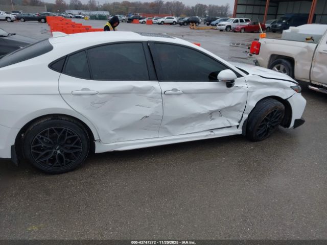 2025 TOYOTA CAMRY 4T1DBADKXSU009650 Photo 5