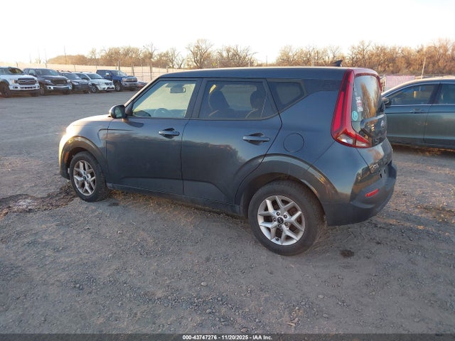 43747276 :رقم المزاد ، KNDJ23AU8M7780957 vin ، 2021 Kia Soul S مزاد بيع