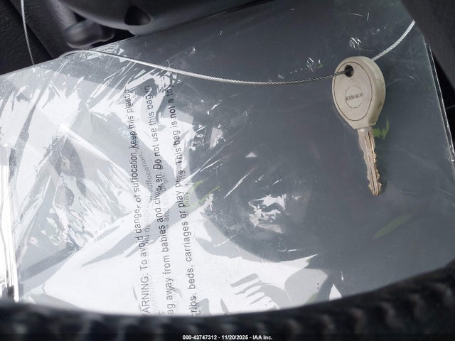 43747312 :رقم المزاد ، 3C8FY68B63T554239 vin ، 2003 Chrysler Pt Cruiser Limited مزاد بيع