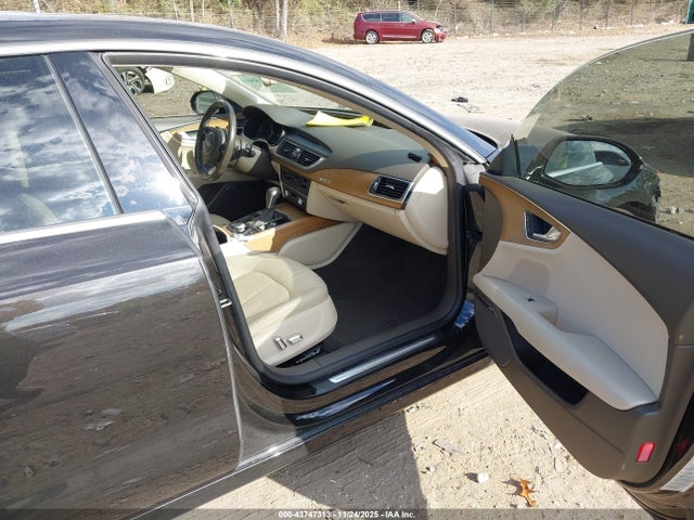 2017 AUDI A7 WAUW2AFC6HN008899 Photo 4