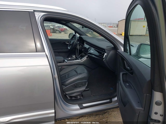 2021 AUDI Q7 WA1AXAF79MD000064 Photo 4