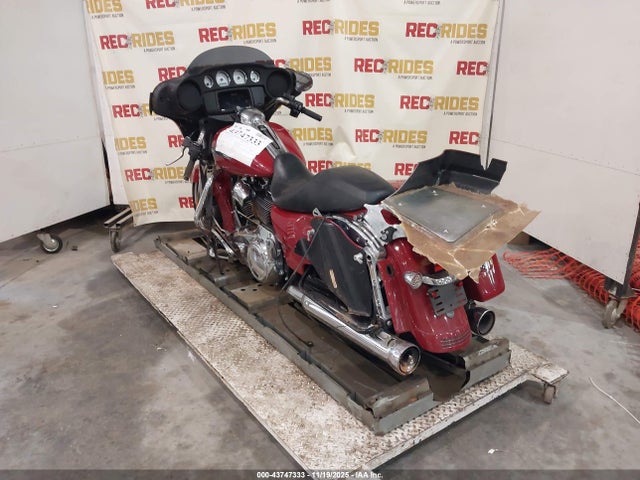 2021 HARLEY-DAVIDSON FLHX 1HD1KBC19MB633796 Photo 2