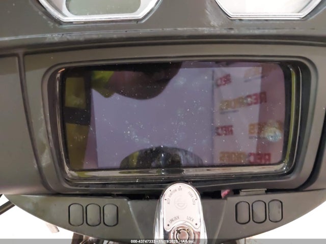 2021 HARLEY-DAVIDSON FLHX 1HD1KBC19MB633796 Photo 6