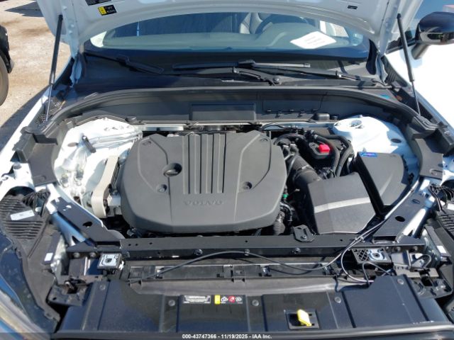 2025 VOLVO XC60 YV4M12RC3S1012676 Photo 9