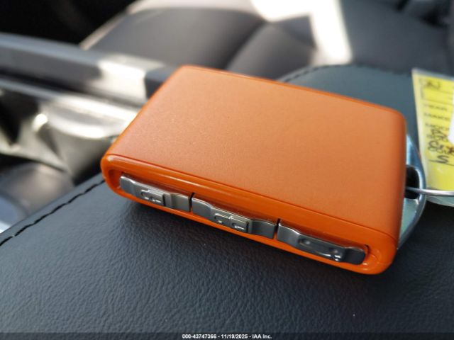 2025 VOLVO XC60 YV4M12RC3S1012676 Photo 10