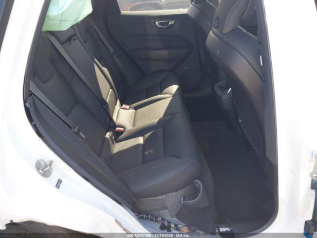 2025 VOLVO XC60 YV4M12RC3S1012676 Photo 7