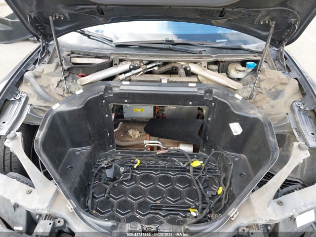 2014 TESLA MODEL S 5YJSA1H11EFP63257 Photo 9