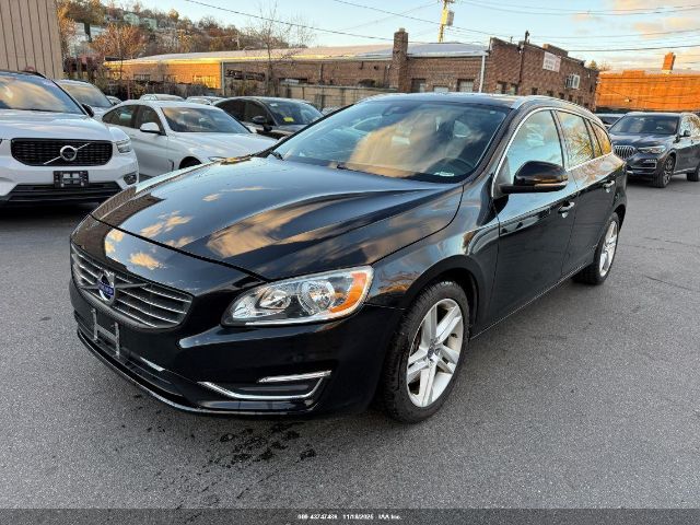 2015 VOLVO V60 YV1612SB9F1186961 Photo 1