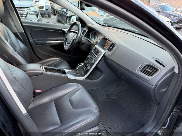 2015 VOLVO V60 YV1612SB9F1186961 Photo 4