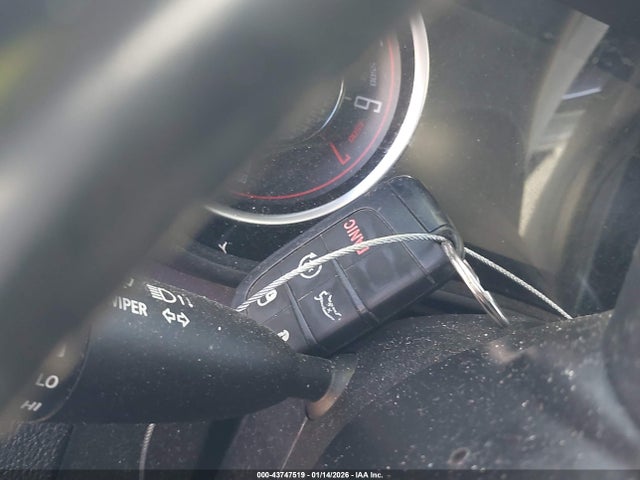 2C3CDZAG5LH138672 Dodge Challenger Sxt