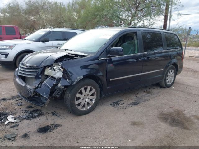 2010 CHRYSLER TOWN & COUNTRY 2A4RR5D13AR152918 Photo 1