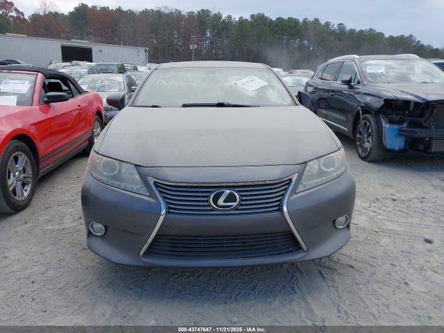 43747647 :رقم المزاد ، JTHBK1GG6D2036408 vin ، 2013 Lexus Es 350 مزاد بيع