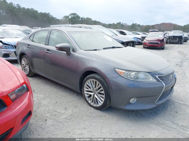 43747647 :رقم المزاد ، JTHBK1GG6D2036408 vin ، 2013 Lexus Es 350 مزاد بيع