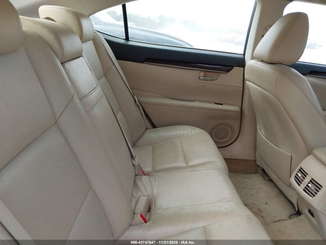 43747647 :رقم المزاد ، JTHBK1GG6D2036408 vin ، 2013 Lexus Es 350 مزاد بيع
