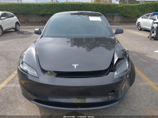 Tesla Model 3 Long Range Rear-wheel Drive/standard 2025 5YJ3E1EA6SF972339 Image 11