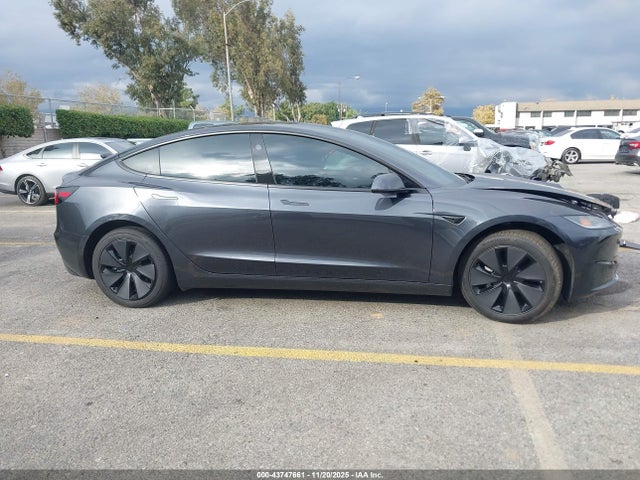 Tesla Model 3 Long Range Rear-wheel Drive/standard 2025 5YJ3E1EA6SF972339 Image 12