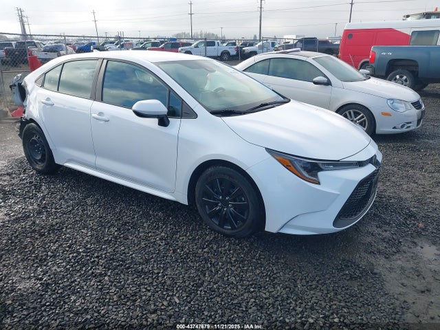 Toyota COROLLA LE 2020 5YFEPRAEXLP056201 главное изображение