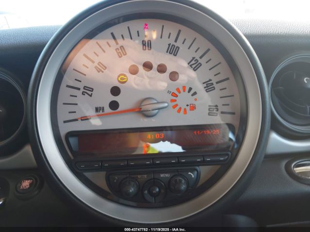 2011 MINI COOPER WMWSU3C55BT092064 Photo 6