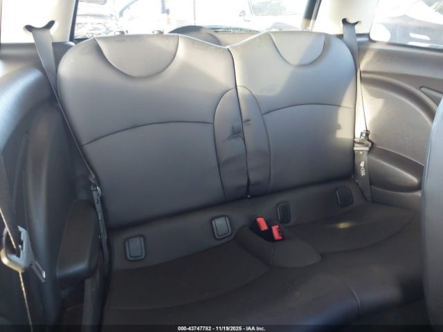 2011 MINI COOPER WMWSU3C55BT092064 Photo 7