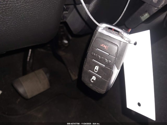 2020 RAM 1500 1C6SRFBT3LN239808 Photo 10