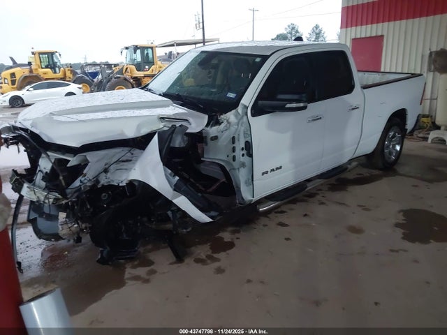 2020 RAM 1500 1C6SRFBT3LN239808 Photo 1