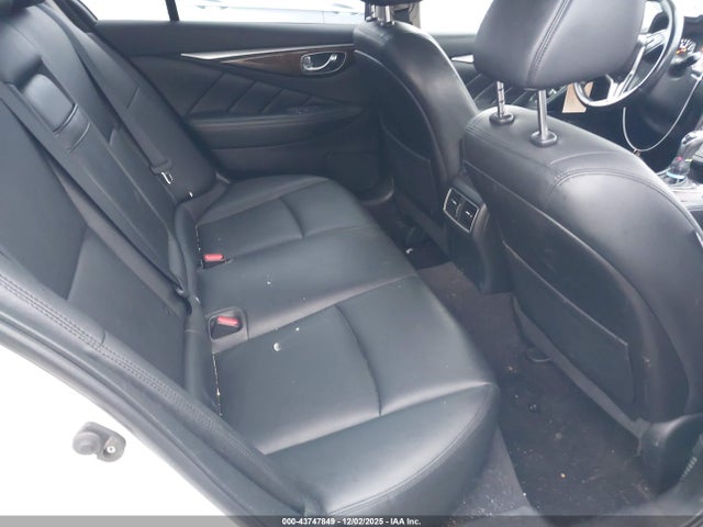 Продажа на аукционе авто 2019 Infiniti Q50 3.0t Luxe, vin: JN1EV7AP1KM515406, номер лота: 43747849