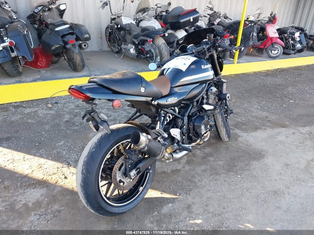 2022 KAWASAKI ZR900 JKAZR2E15NA010223 Photo 3