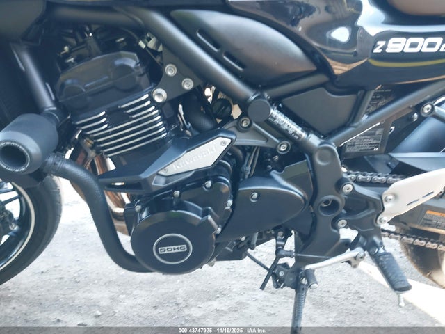 2022 KAWASAKI ZR900 JKAZR2E15NA010223 Photo 8