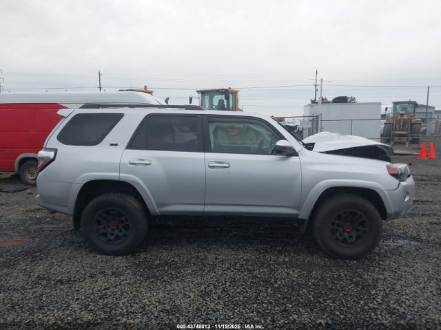 JTEMU5JR3N5971998 Toyota 4RUNNER SR5