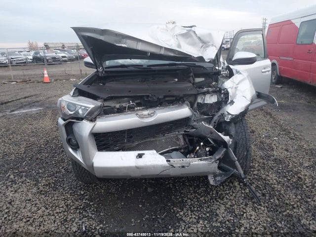 JTEMU5JR3N5971998 Toyota 4RUNNER SR5
