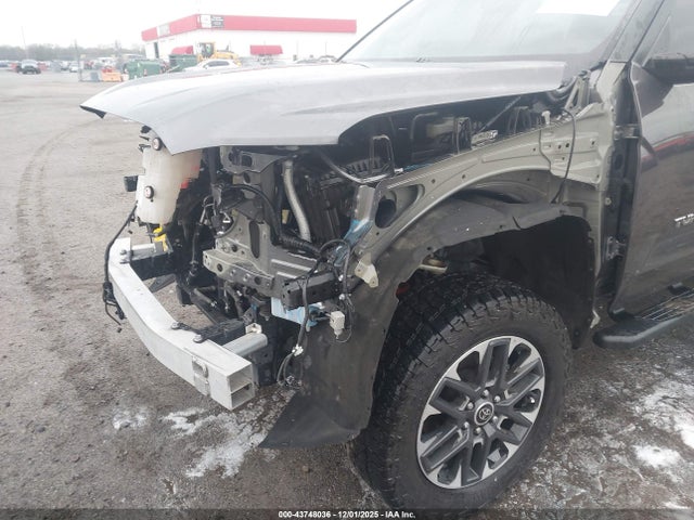 2024 TOYOTA TUNDRA 5TFJA5DB1RX219466 Photo 5