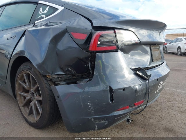 2020 TESLA MODEL 3 5YJ3E1EA6LF658076 Photo 5