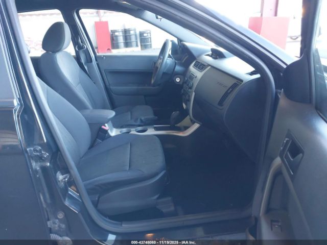 2010 FORD FOCUS 1FAHP3FN8AW285084 Photo 4