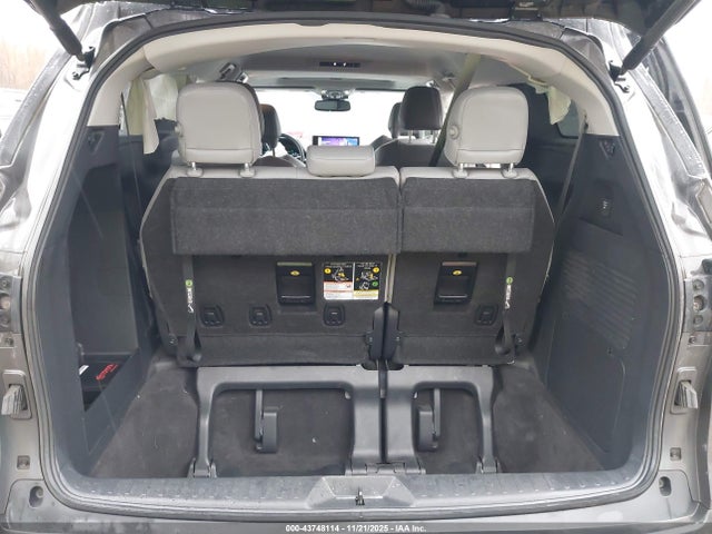 Продажа на аукционе авто 2025 Toyota Sienna Xle, vin: 5TDJRKEC4SS225868, номер лота: 43748114