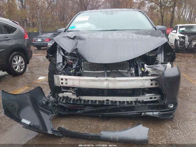 Продажа на аукционе авто 2025 Toyota Sienna Xle, vin: 5TDJRKEC4SS225868, номер лота: 43748114