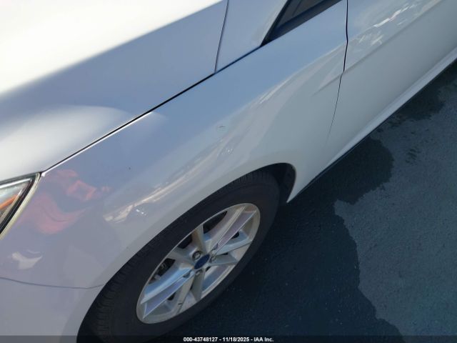 2015 FORD FOCUS 1FADP3F21FL206982 Photo 5